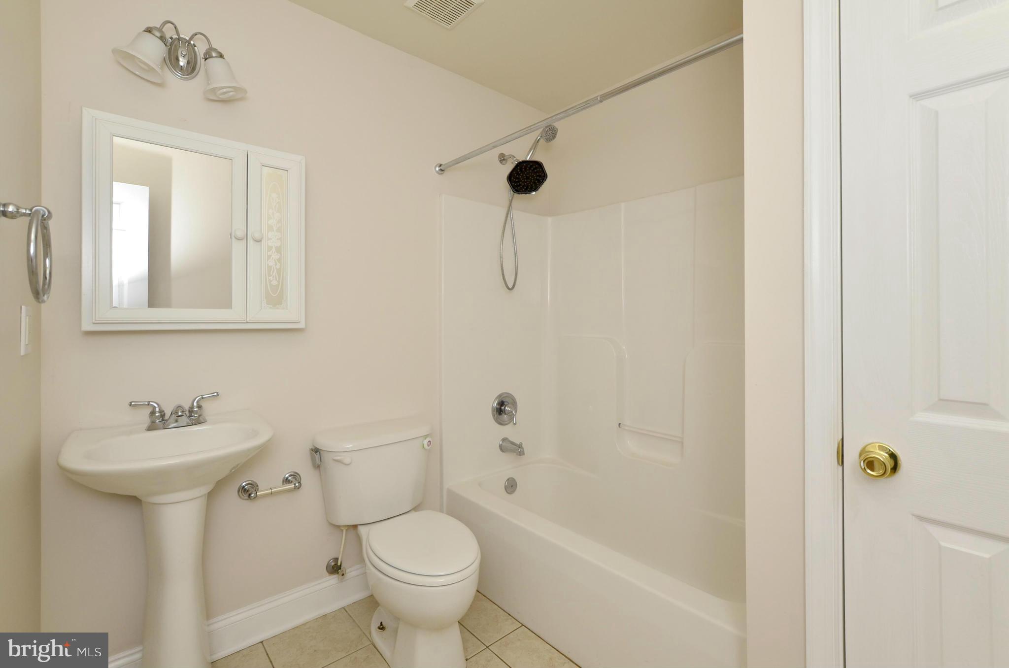 3223 Dublin Road Street, MD 21154 - Photo 14 of 30 Bath