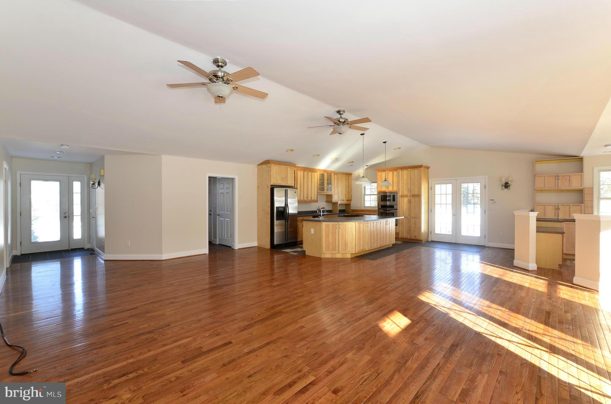 3223 Dublin Road Street, MD 21154 - Photo 3 of 30 Living Room