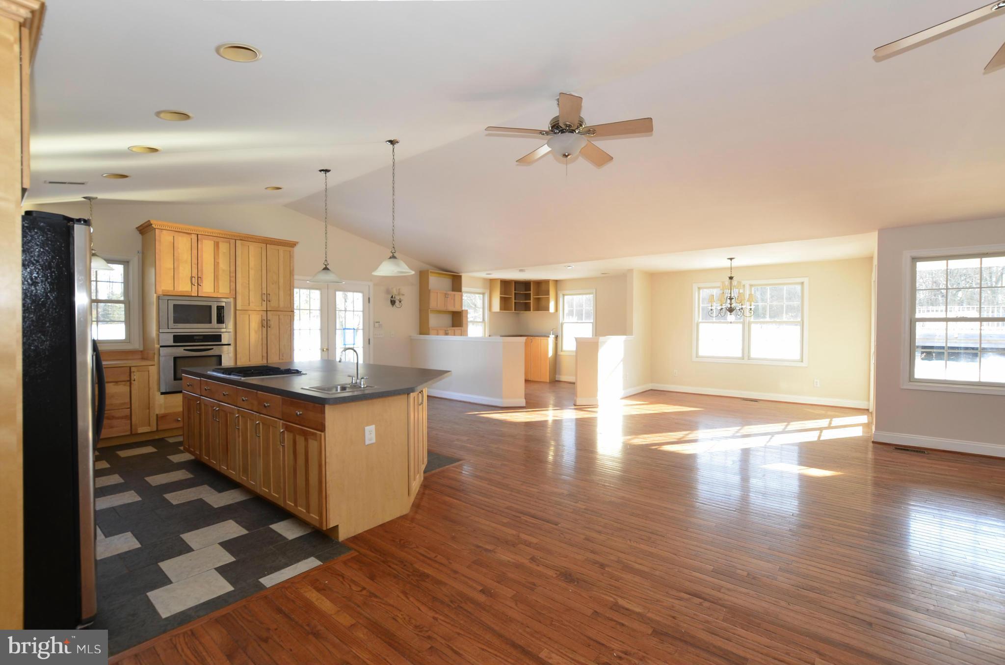 3223 Dublin Road Street, MD 21154 - Photo 4 of 30 Living Room
