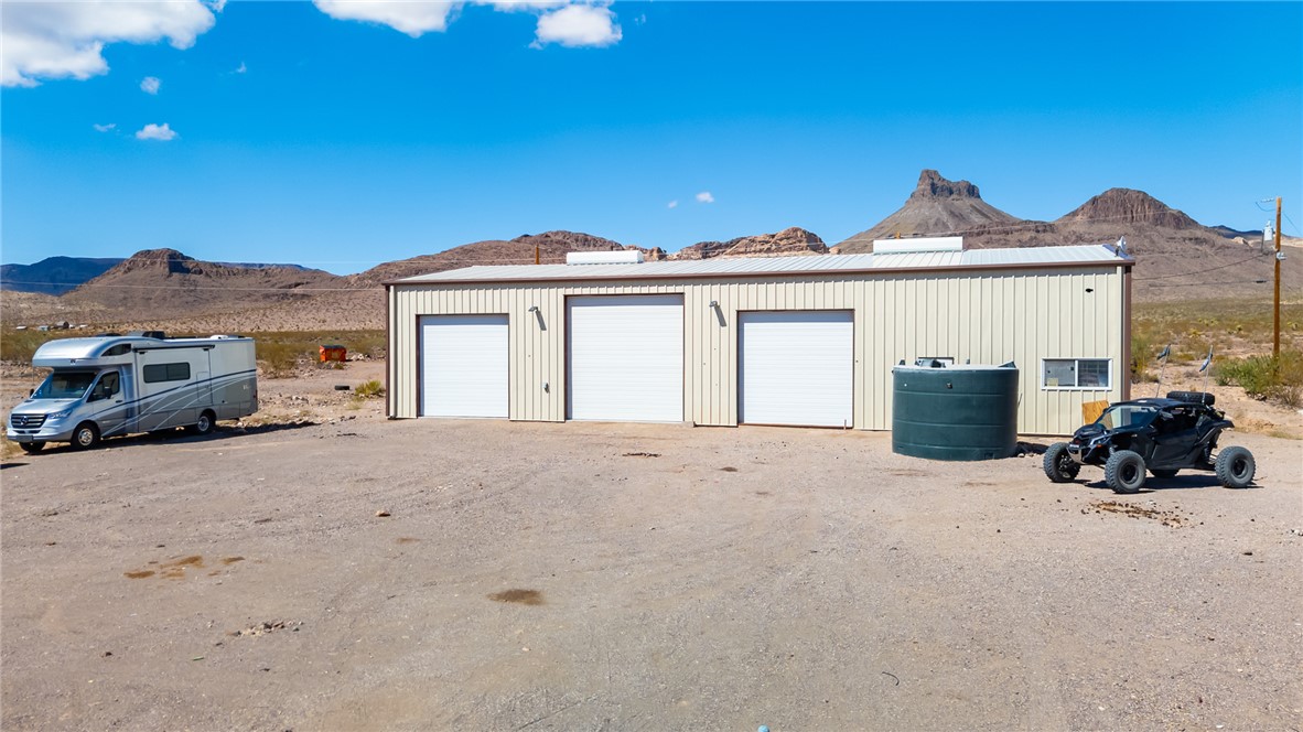 6982 Ocotillo Road Golden Valley, AZ 86413 - Photo 20 of 28 Detached garage with a mountain view
