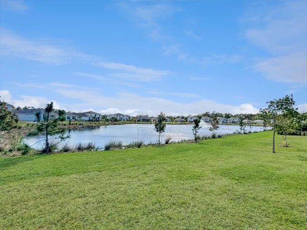 $3,800 | 5989 Southeast Skyblue Circle, Stuart, FL 34997
