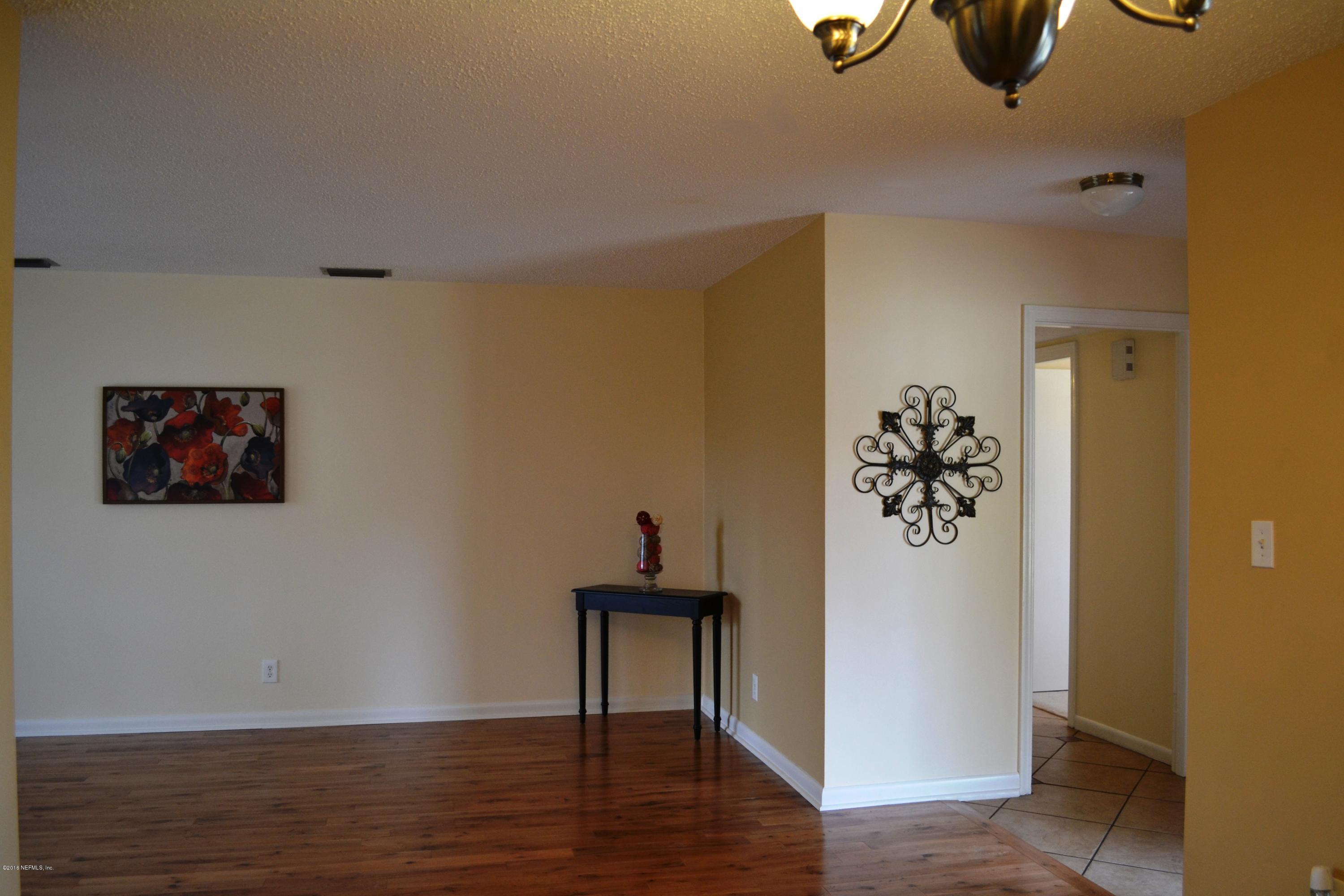 7504 Altama Road Jacksonville, FL 32216 - Photo 10 of 35 Living Rm. 2