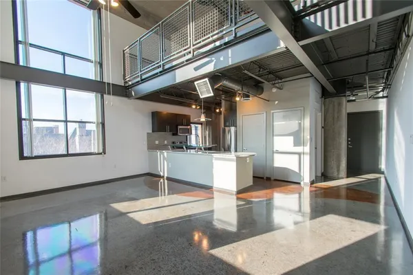 $2,495 | 3110 Thomas Avenue, Unit 502, Dallas, TX 75204
