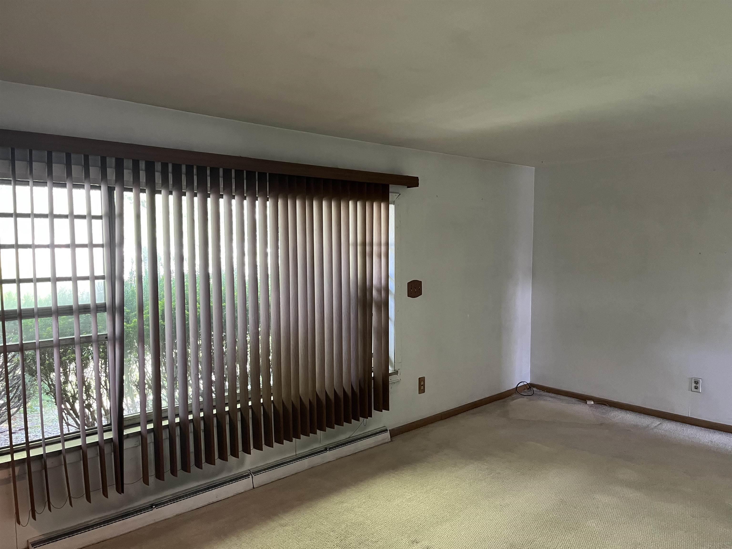 7025 Hartzell Road Fort Wayne, IN 46816 - Photo 4 of 25