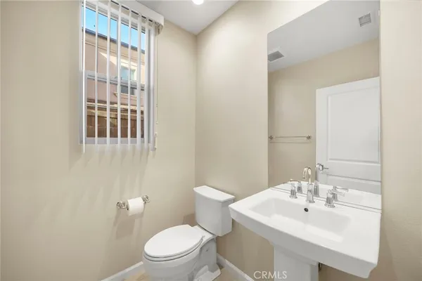 $5,100 | 56 Decker, Irvine, CA 92620