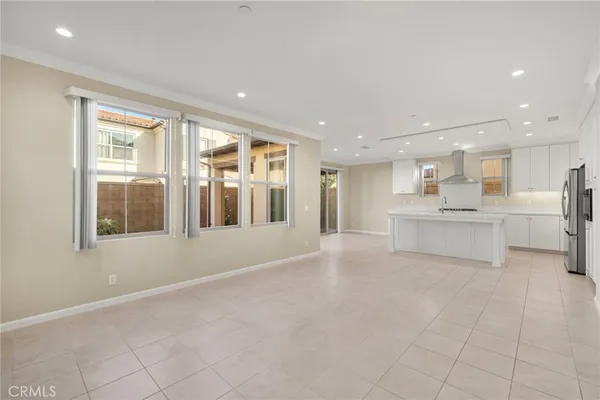 $5,100 | 56 Decker, Irvine, CA 92620