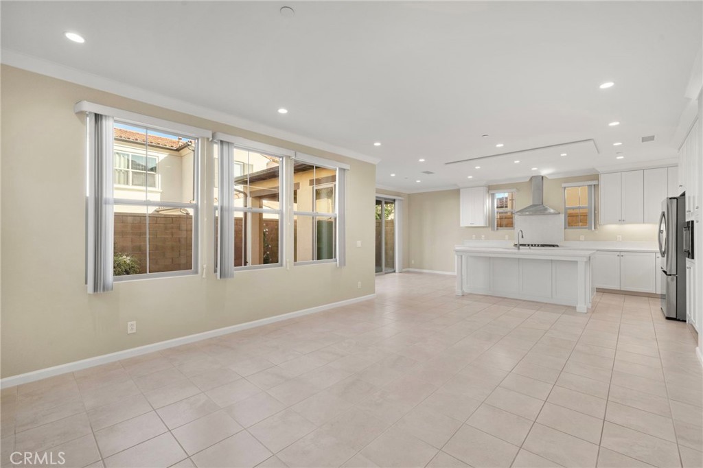 56 Decker Irvine, CA 92620 - Photo 3 of 20