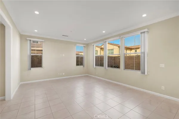 $5,100 | 56 Decker, Irvine, CA 92620