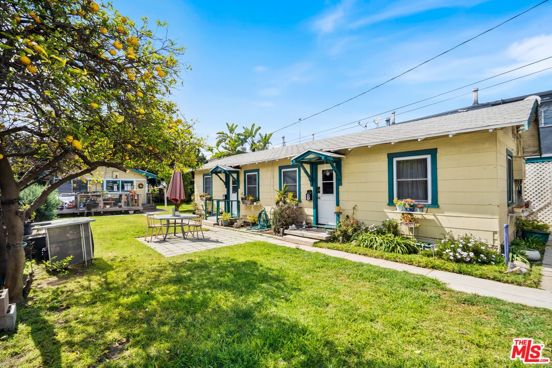 1747 9th Street Santa Monica, CA 90404 - Photo 23 of 24 a front view of house with yard and outdoor seating