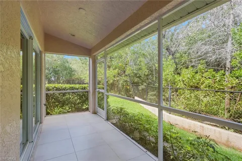 $347,900 | 3555 Avion Woods Court, Unit 501, Naples, FL 34104
