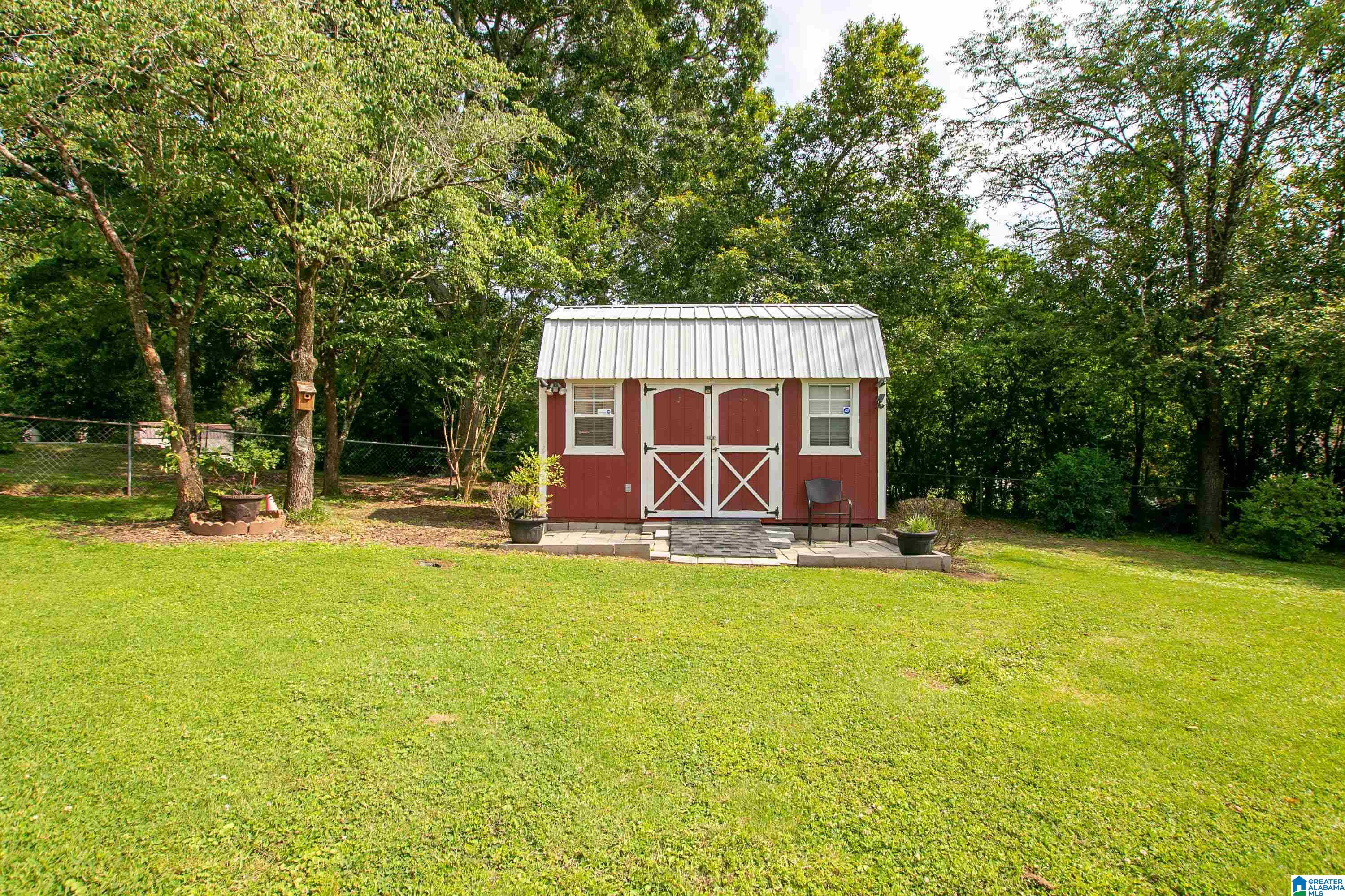 9 Pine Circle Oneonta, AL 35121 - Photo 7 of 58