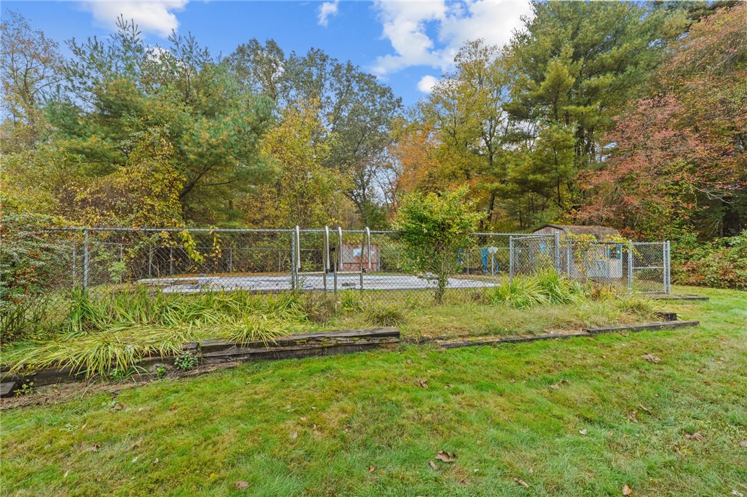 50 Leuba Road Coventry, RI 02816 - Photo 31 of 35