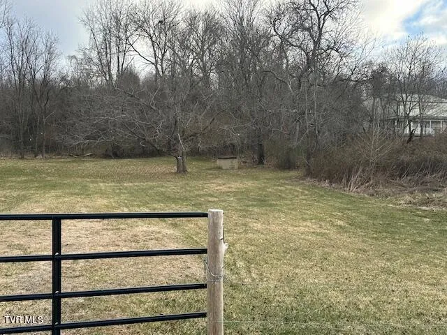 $127,500 | 21515 Clear Creek Road, Bristol, VA 24202