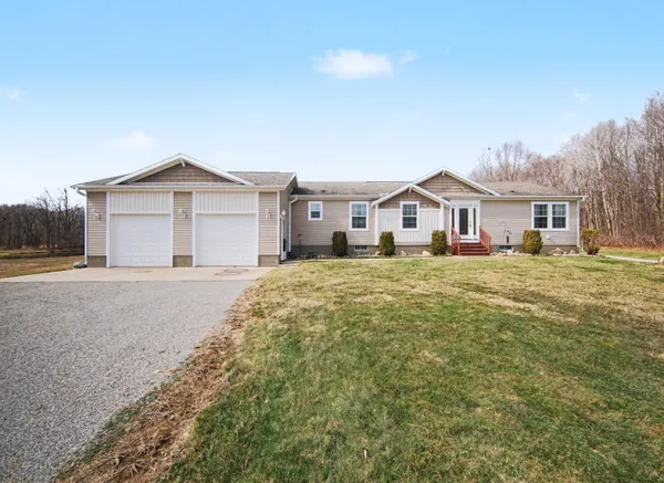$425,000 | 9492 Sayers Road, Munith, MI 49259