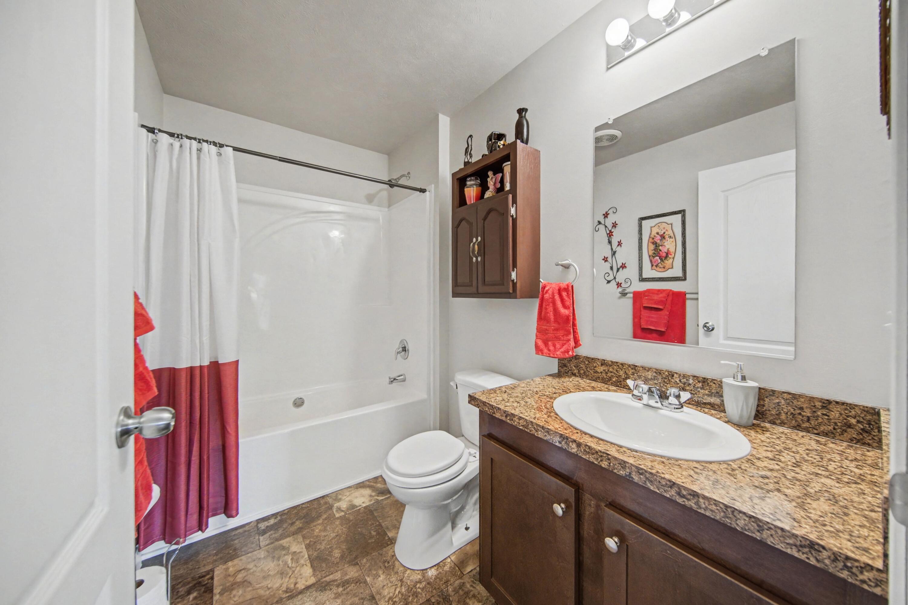 9492 Sayers Road Munith, MI 49259 - Photo 13 of 49 013_file_3290