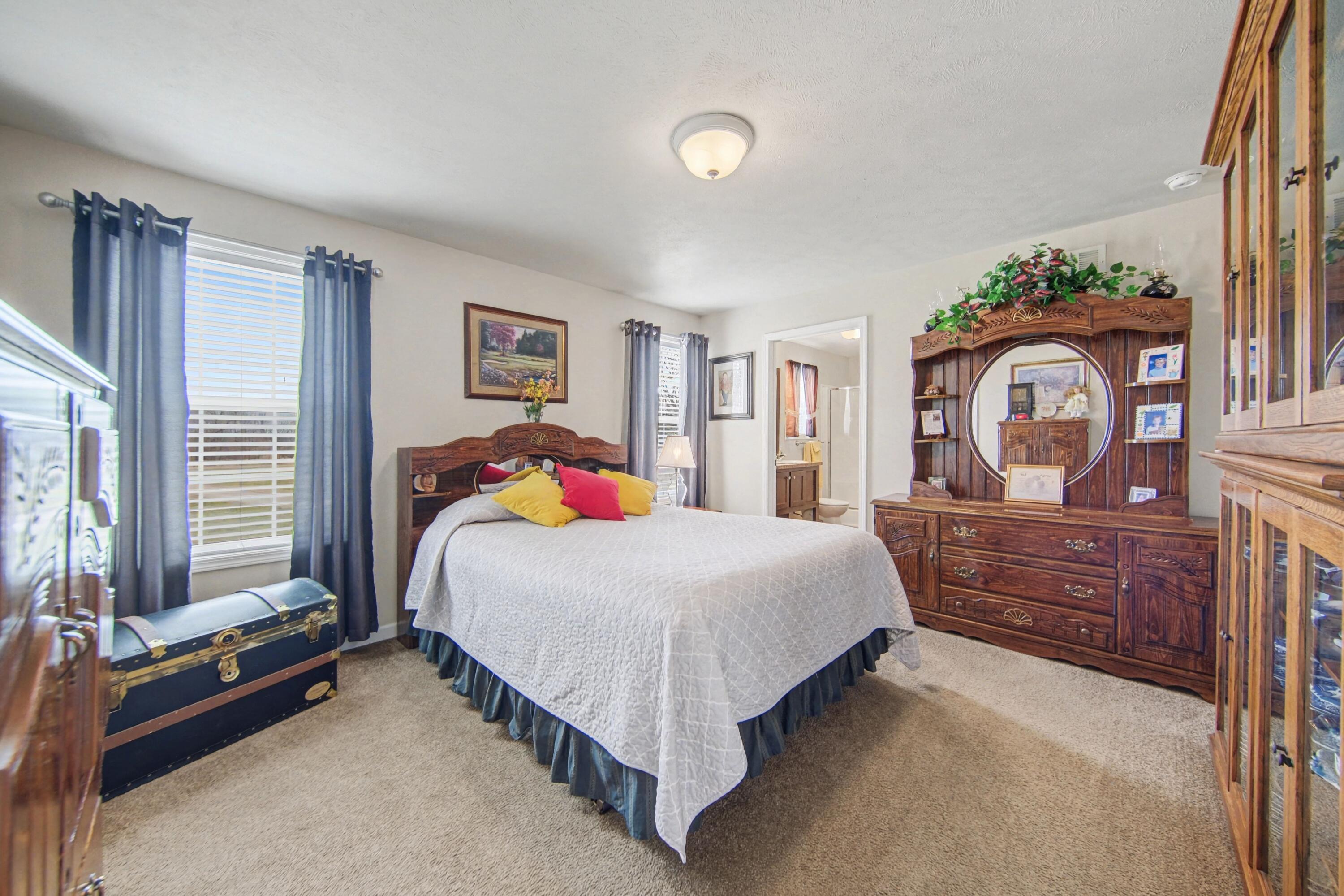 9492 Sayers Road Munith, MI 49259 - Photo 16 of 49 016_file_8727