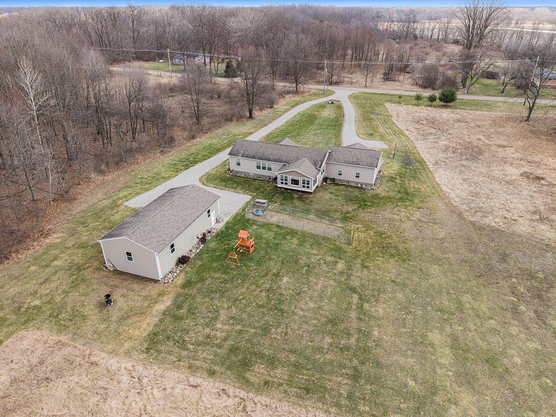 9492 Sayers Road Munith, MI 49259 - Photo 29 of 49 030_file_2919