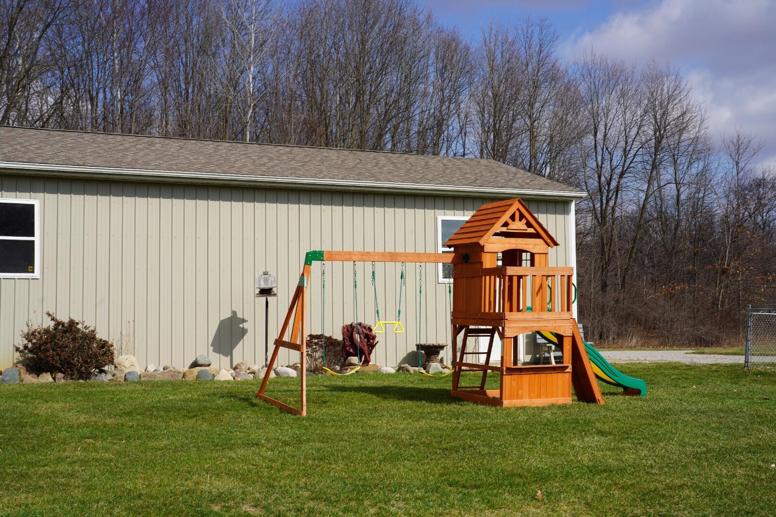 9492 Sayers Road Munith, MI 49259 - Photo 38 of 49 reqr