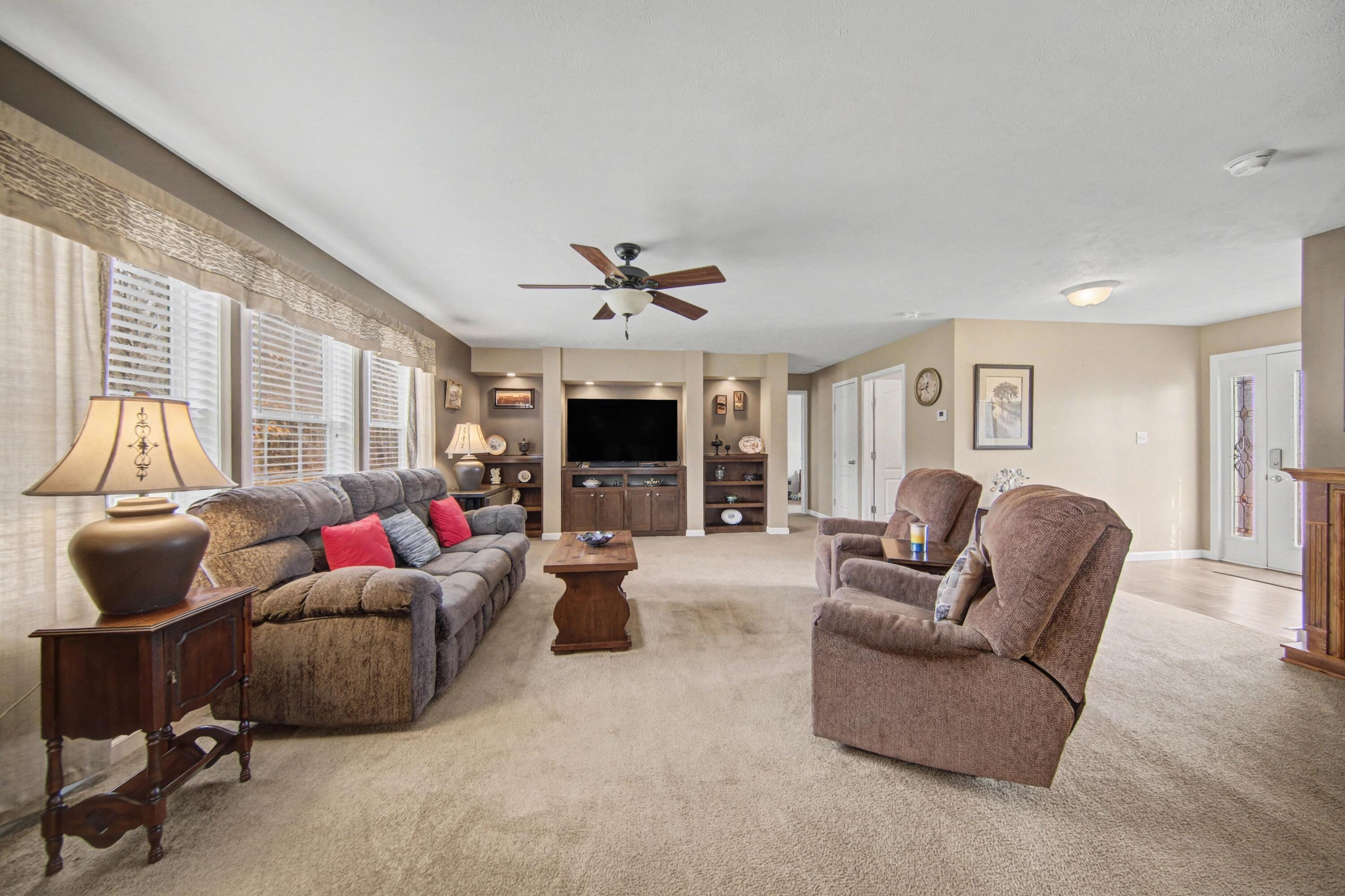 9492 Sayers Road Munith, MI 49259 - Photo 4 of 49 004_file_5951