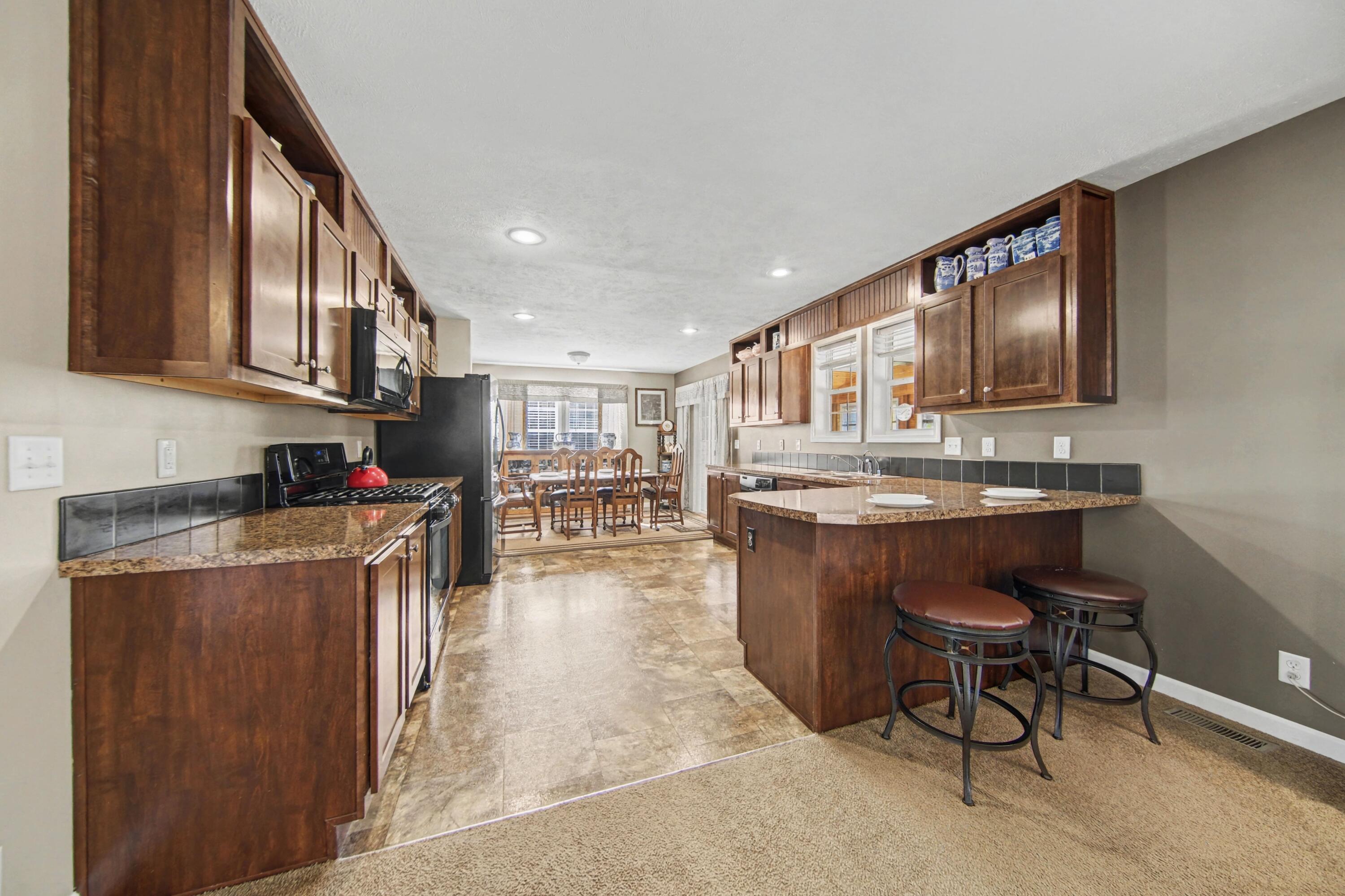 9492 Sayers Road Munith, MI 49259 - Photo 8 of 49 008_file_4061