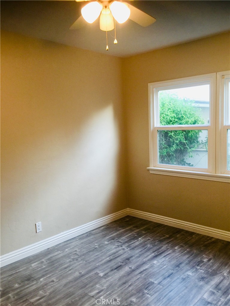 1213 Ocean Avenue Seal Beach, CA 90740 - Photo 5 of 7