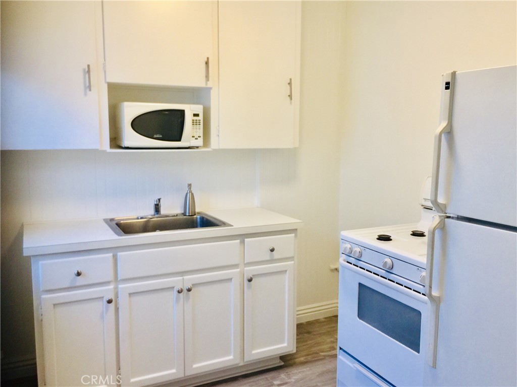 1213 Ocean Avenue Seal Beach, CA 90740 - Photo 7 of 7