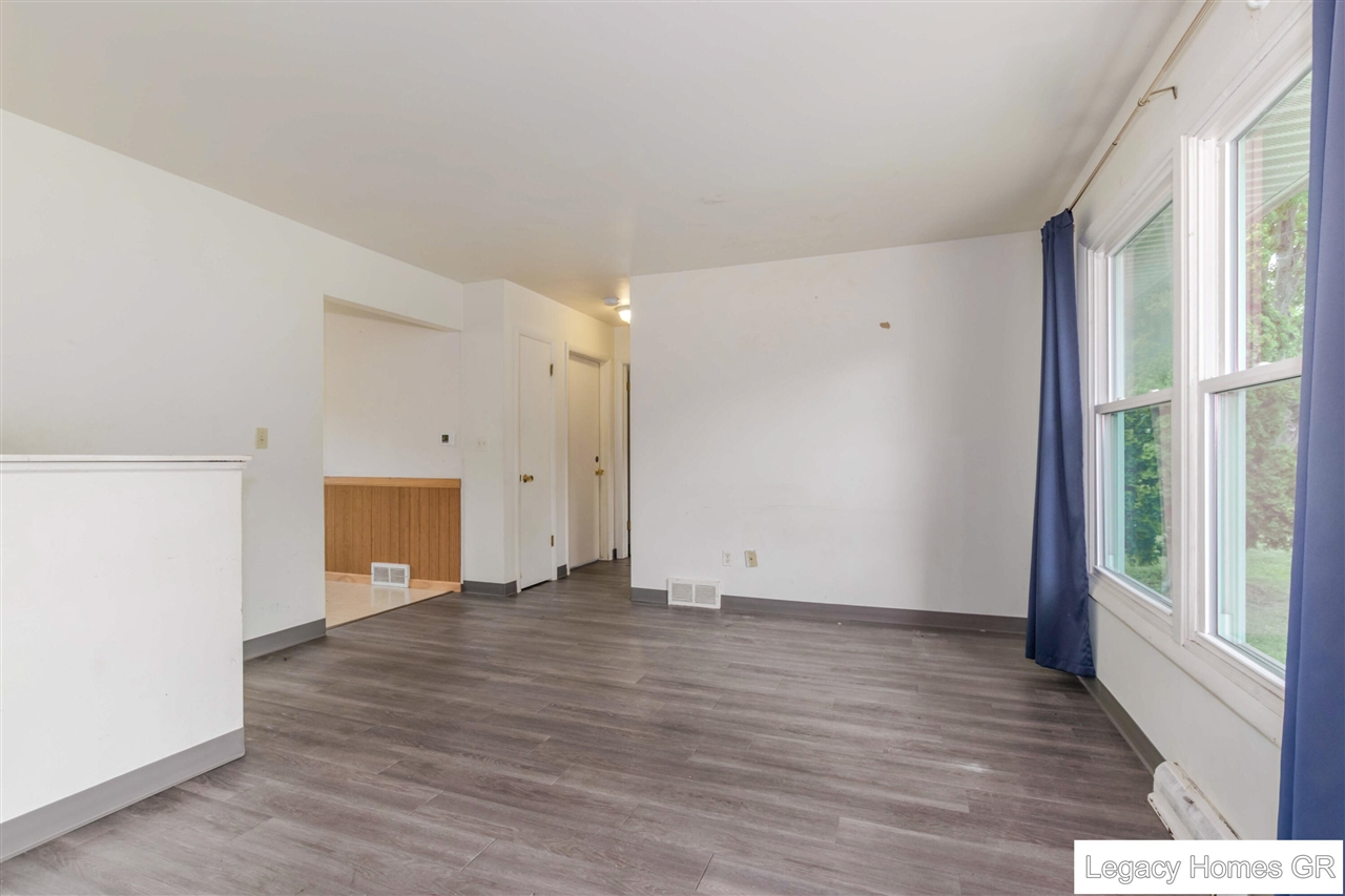 5890 Ridgebrook Drive, Unit 5892 Grand Rapids, MI 49508 - Photo 5 of 38