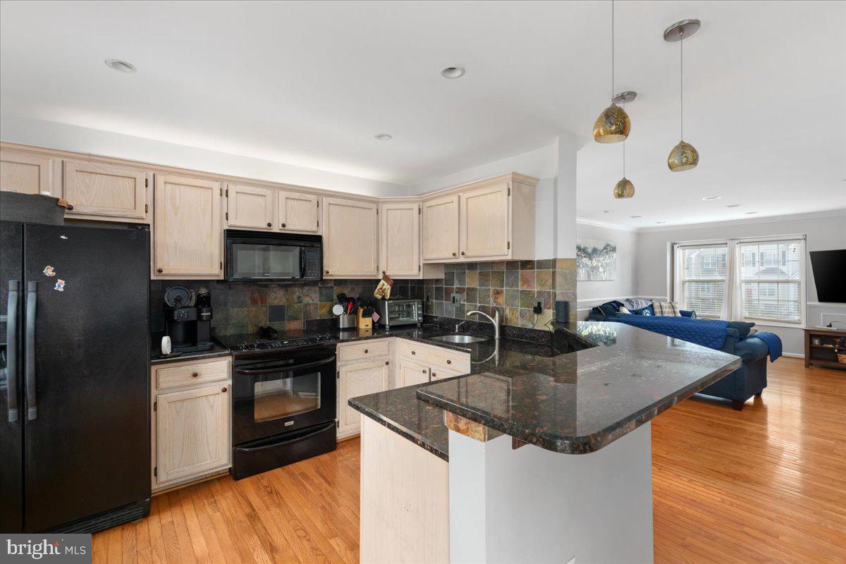 8448 Tackhouse Loop Gainesville, VA 20155 - Photo 16 of 39