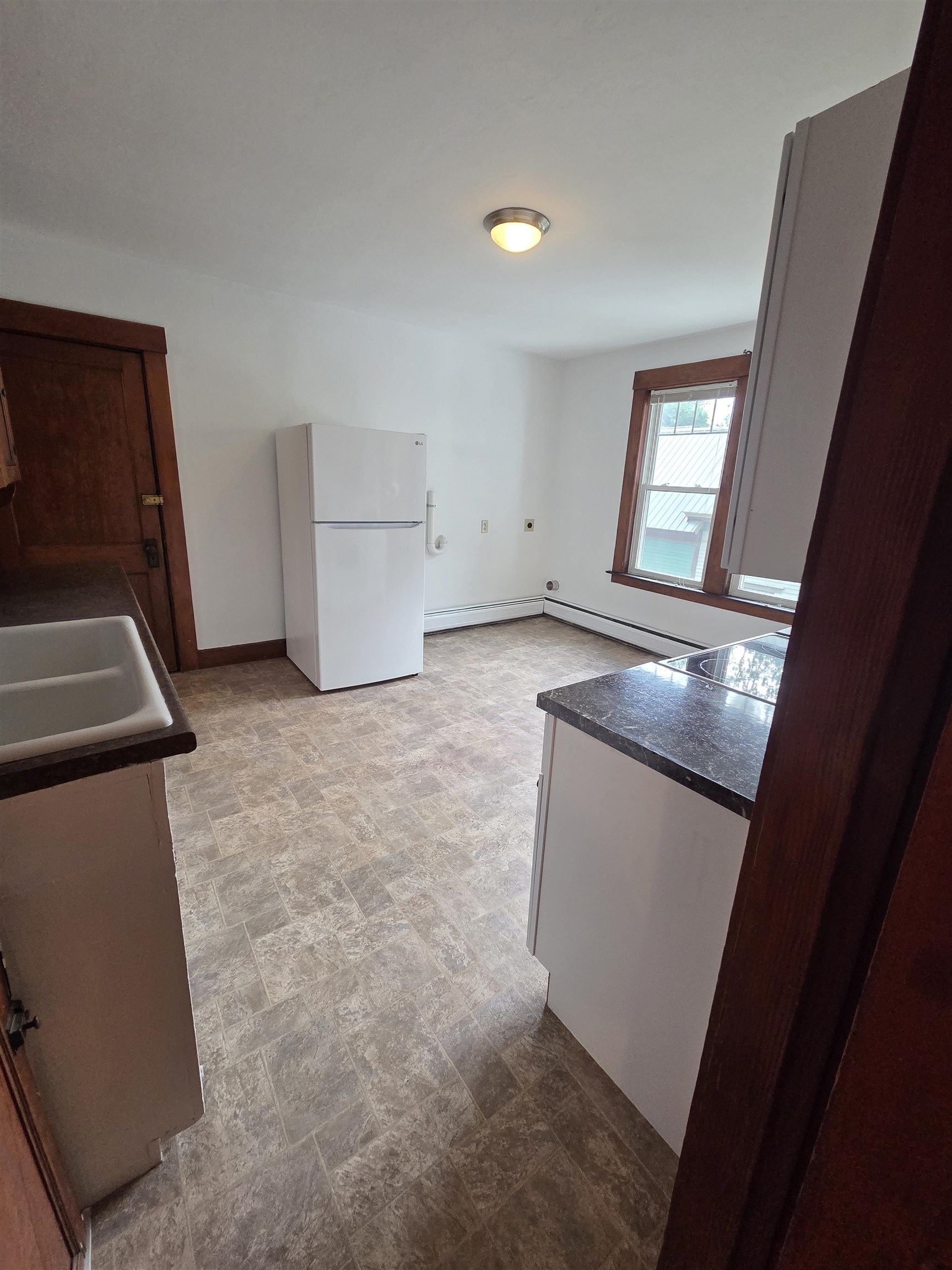267 West Main Street Littleton, NH 03561 - Photo 3 of 15