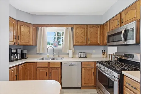 $279,000 | 160 Renfer Street, Pittsburgh, PA 15237
