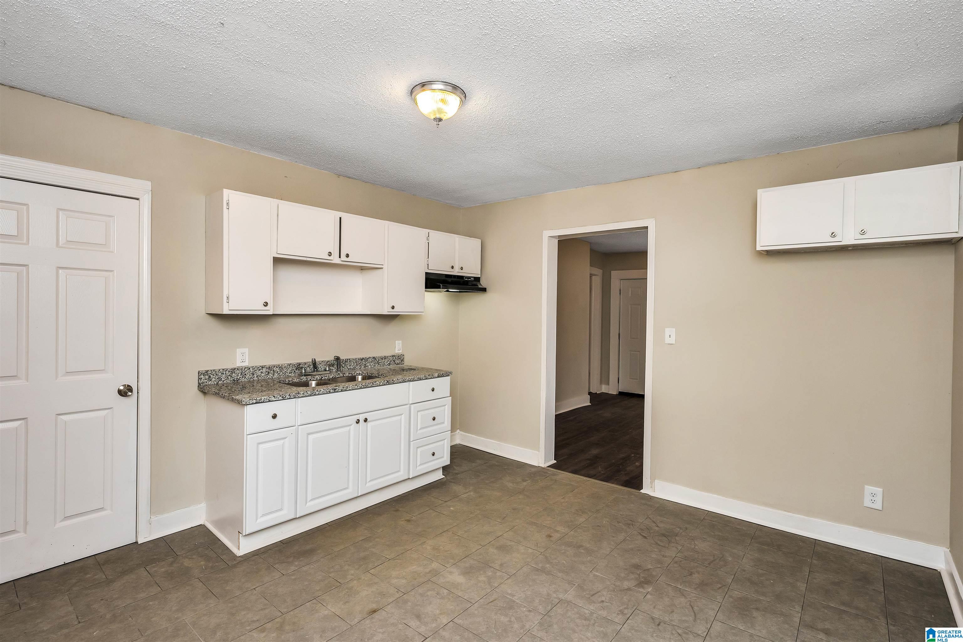 910 D Street Jasper, AL 35501 - Photo 11 of 22