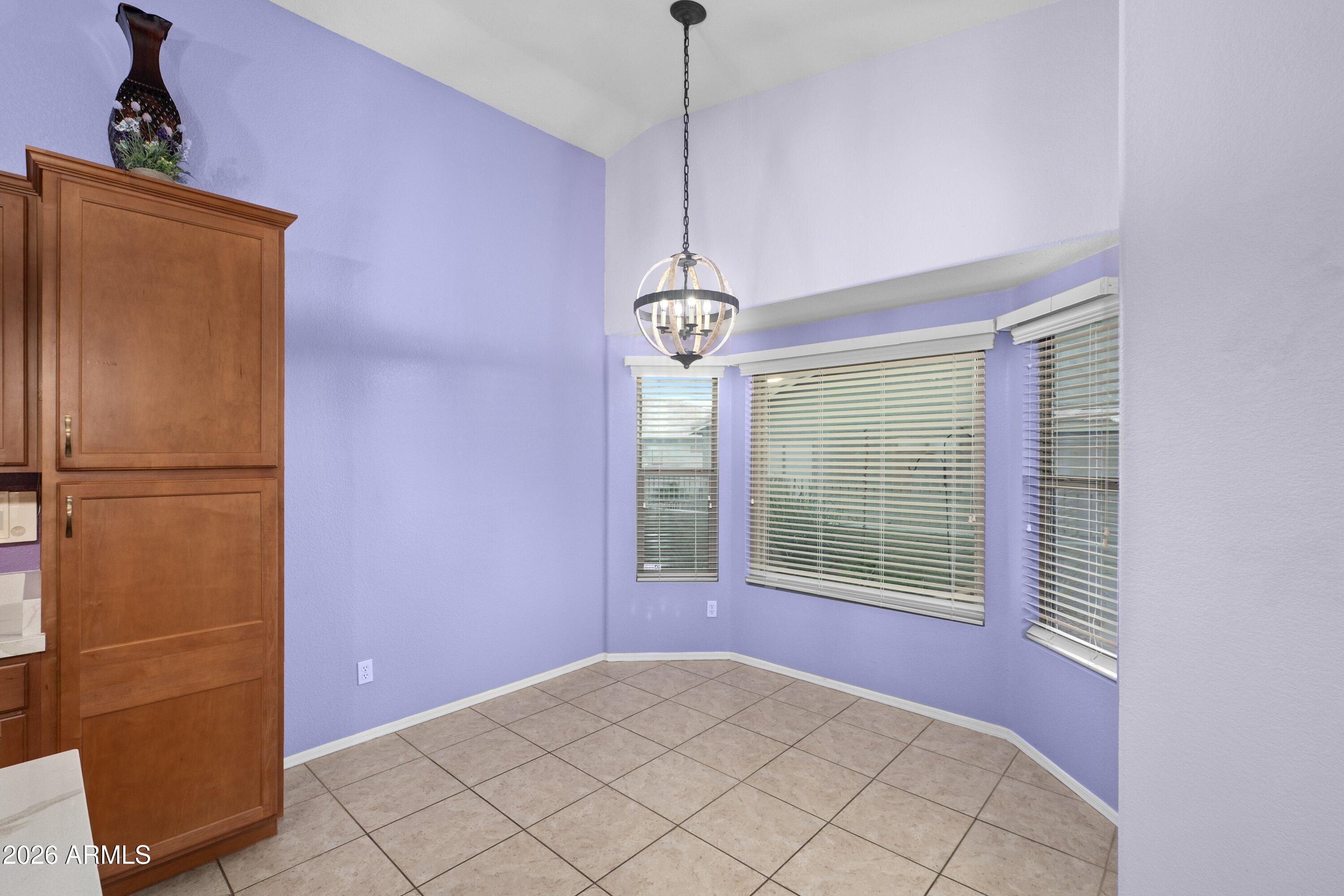 2101 South Meridian Road, Unit 387 Apache Junction, AZ 85120 - Photo 10 of 36 Eat-in Nook