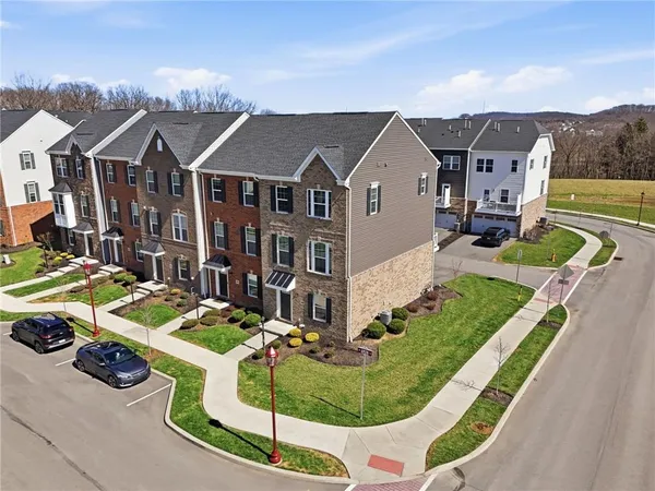$389,000 | 200 Amon Street, Cranberry Township, PA 16066