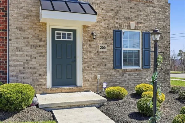 $389,000 | 200 Amon Street, Cranberry Township, PA 16066