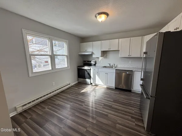 $1,700 | 22 Church Street, Unit 8, Schuylerville, NY 12871