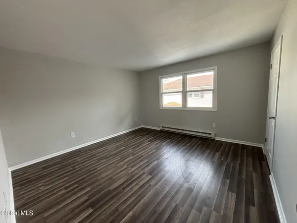$1,700 | 22 Church Street, Unit 8, Schuylerville, NY 12871