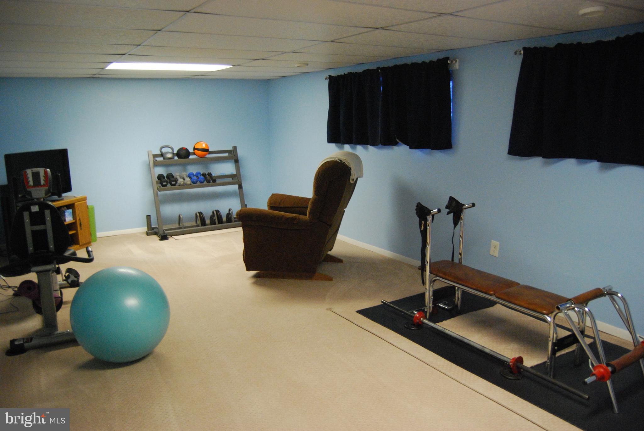 42 Linden Road Burlington, NJ 08016 - Photo 16 of 18 Finished Basement