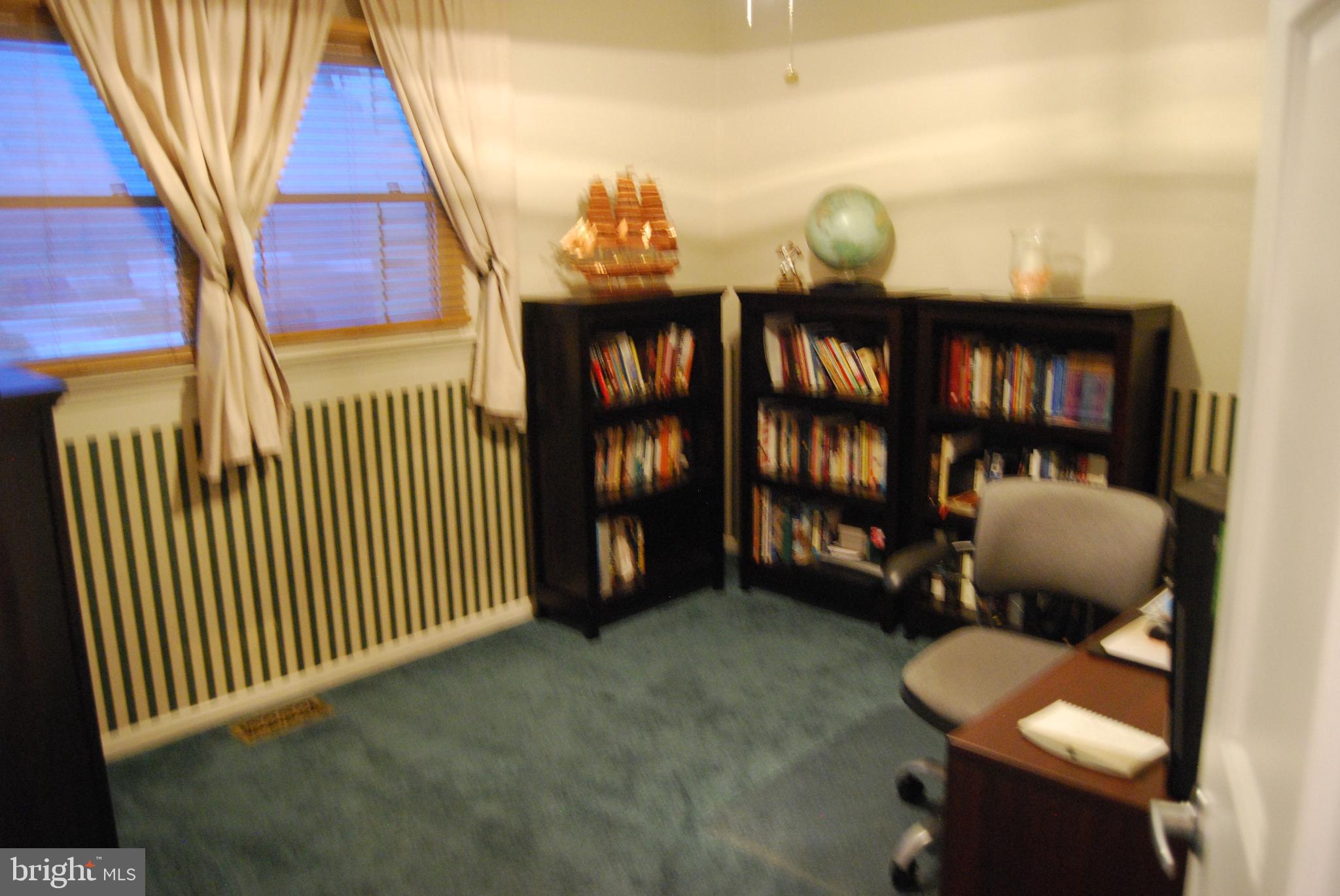 42 Linden Road Burlington, NJ 08016 - Photo 18 of 18 Bedroom/Office