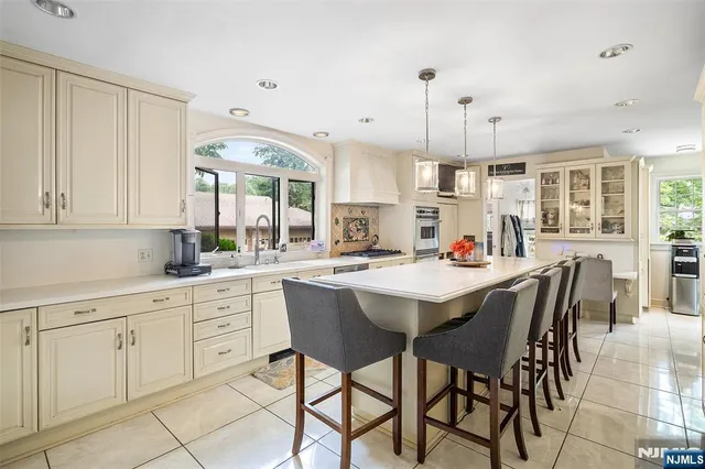 $1,250,000 | 290 Clinton Place, Hackensack, NJ 07601