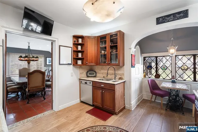 $1,250,000 | 290 Clinton Place, Hackensack, NJ 07601