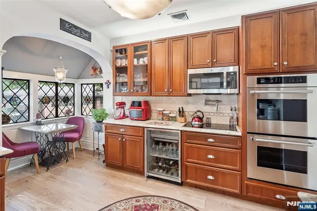 $1,250,000 | 290 Clinton Place, Hackensack, NJ 07601