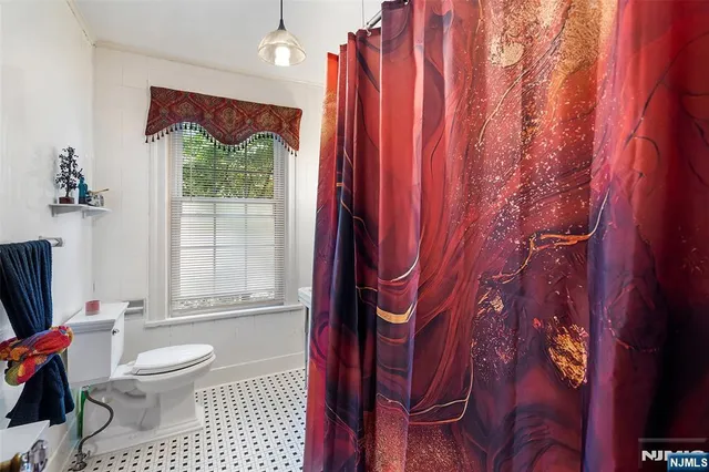 $1,250,000 | 290 Clinton Place, Hackensack, NJ 07601