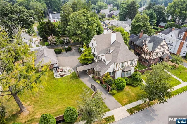 $1,250,000 | 290 Clinton Place, Hackensack, NJ 07601