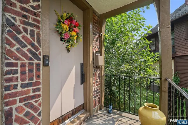 $1,250,000 | 290 Clinton Place, Hackensack, NJ 07601