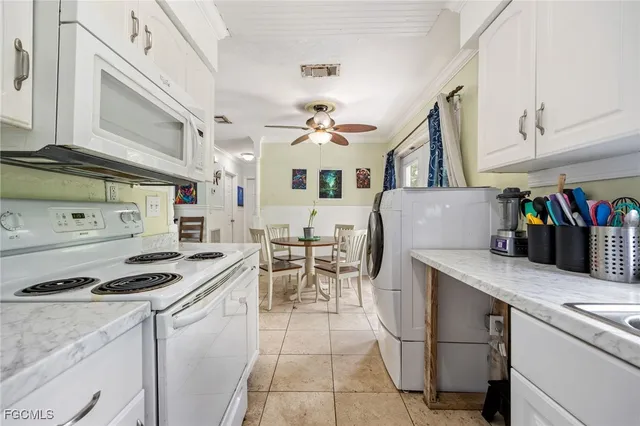 $299,750 | 225 Avacado Court, Fort Myers, FL 33905