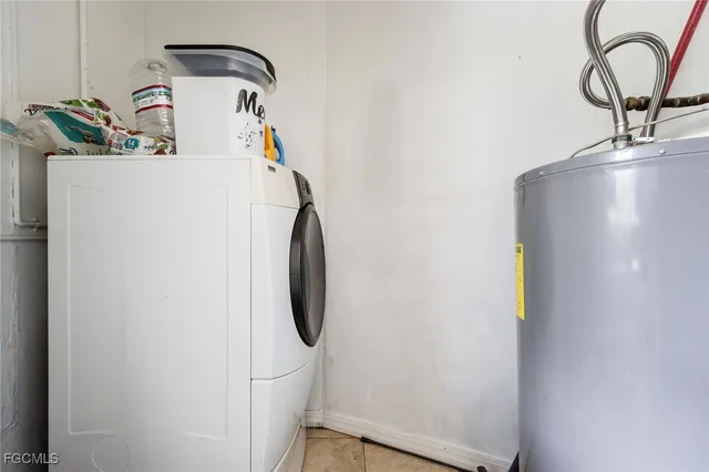 $299,750 | 225 Avacado Court, Fort Myers, FL 33905