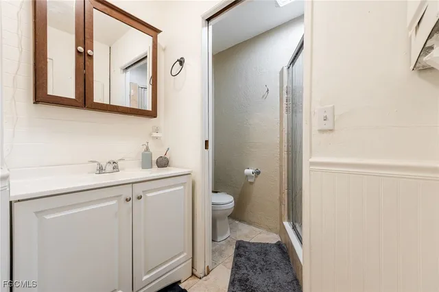 $299,750 | 225 Avacado Court, Fort Myers, FL 33905