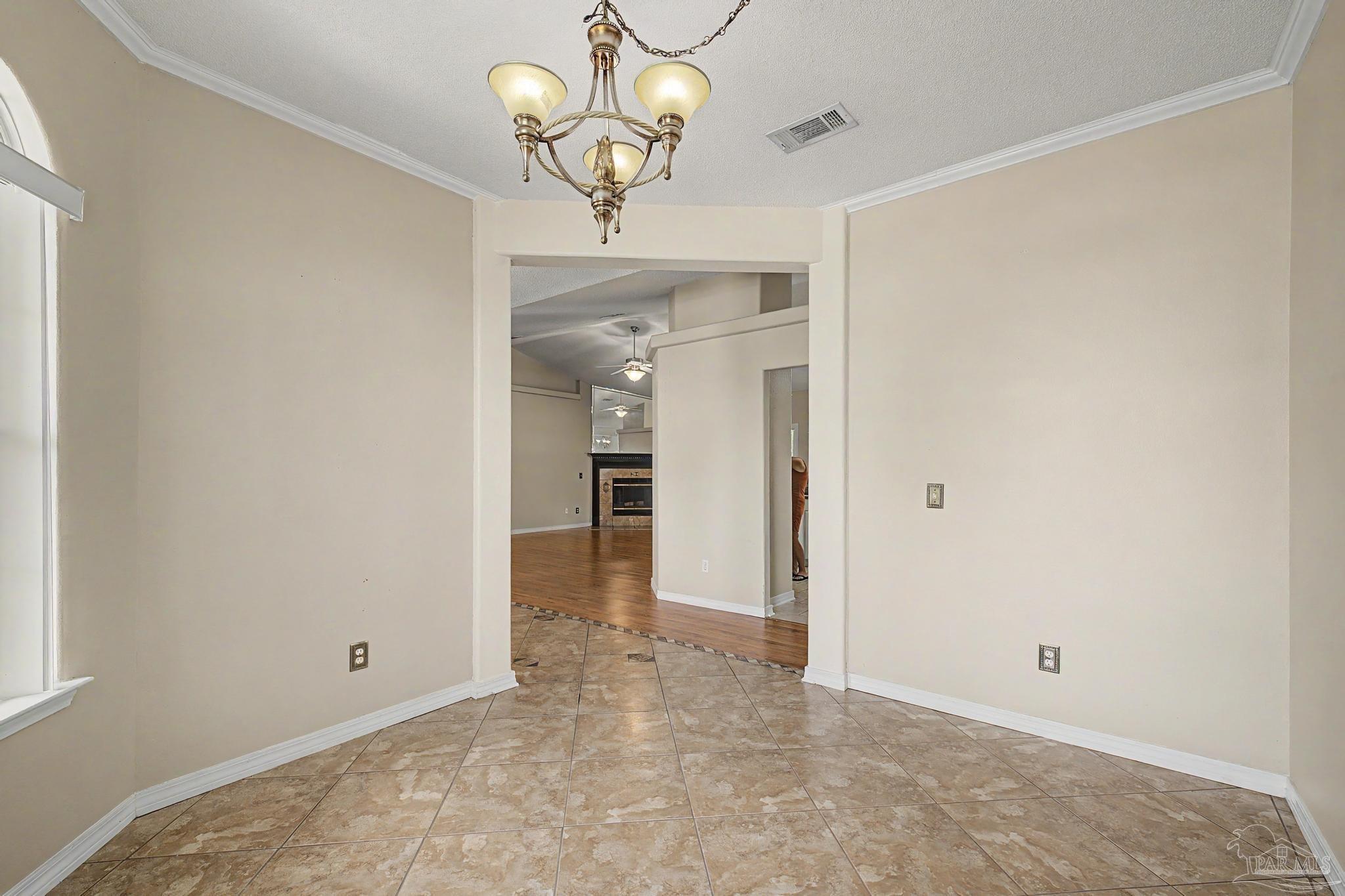 7145 Woodside Road Pensacola, FL 32526 - Photo 13 of 54