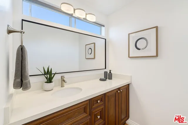 $1,250,000 | 631 Strand Street, Unit 4, Santa Monica, CA 90405