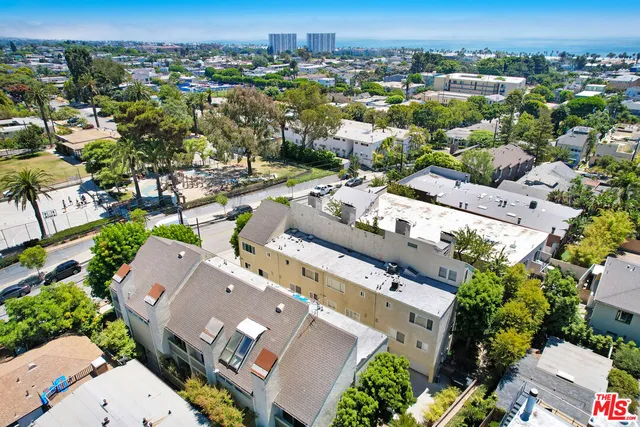 $1,250,000 | 631 Strand Street, Unit 4, Santa Monica, CA 90405